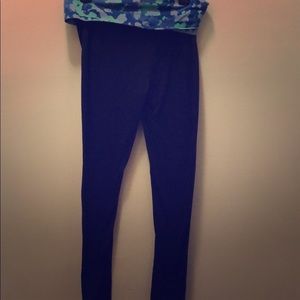 Black leggings adult small